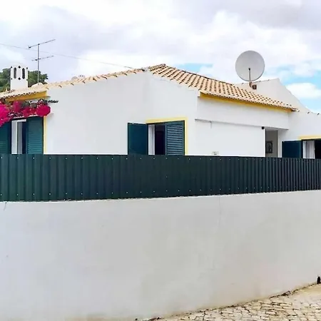 Villa Oura E Privat Pool E Garden E Oura Beach E Strip Albufeira Vakantiehuis *