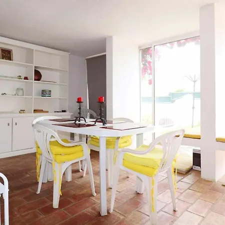 Casa vacanze Villa Oura e Privat Pool e Garden e Oura Beach e Strip Albufeira *
